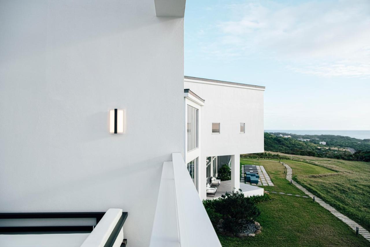 Hotel Sunlight On The Peninsula à Cape Eluanbi Extérieur photo