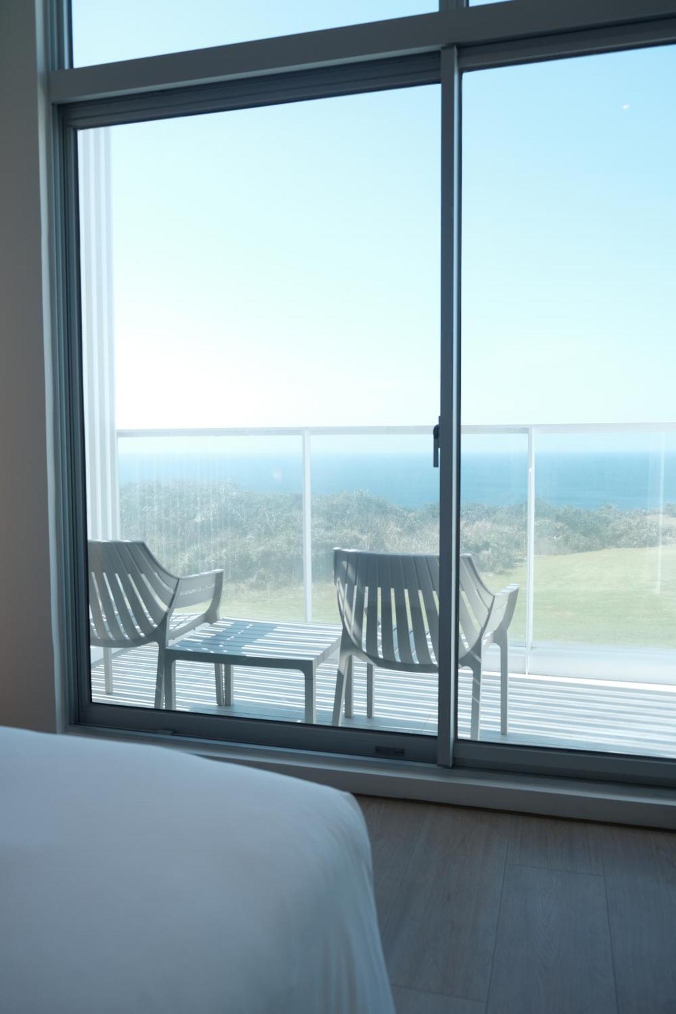 Hotel Sunlight On The Peninsula à Cape Eluanbi Chambre photo